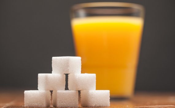 Consumare bevande zuccherate potrebbe aumentare il rischio di cancro