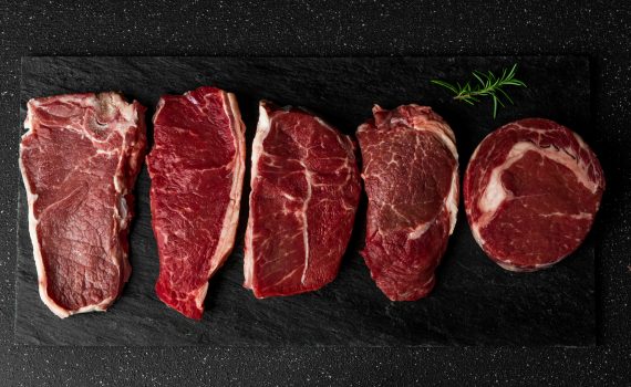 Elevato consumo di carne, maggiore rischio di sviluppare il cancro