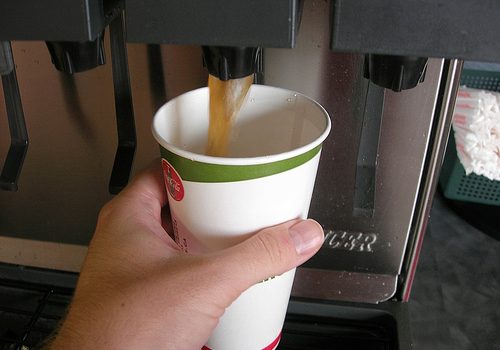 Beber mais de dois refrigerantes por dia poderia prejudicar os rins