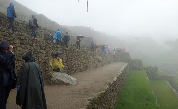 Cidades do sul do Peru enfrentam temperaturas abaixo de zero durante o verão