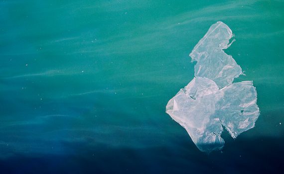 Pesquisadores criam tecnologia capaz de reciclar plástico em combustível