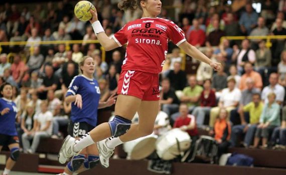Jogadores de handebol desenvolvem mais flexibilidade, aponta estudo