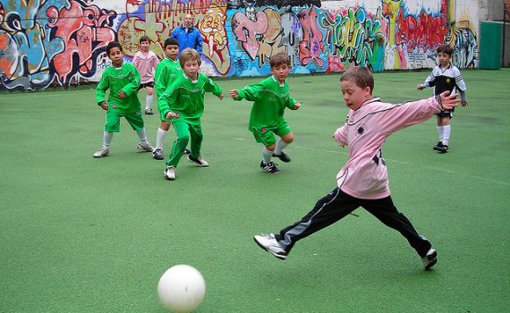 O suporte e o exemplo dos pais para a atividade física de crianças