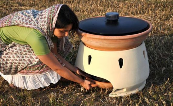 Designer italiano cria forno solar com materiais acessíveis