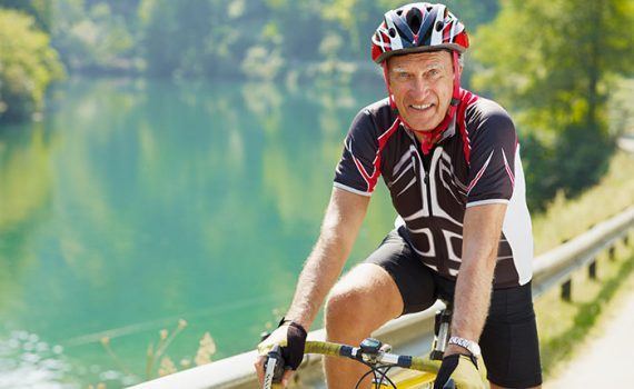 Para prevenir doenças, melhor fazer atividade física do que assistir à televisão