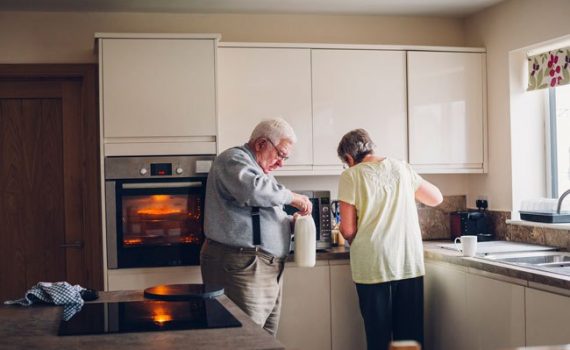Estudo relaciona consumo de lácteos com baixo teor de gordura ao risco de Parkinson