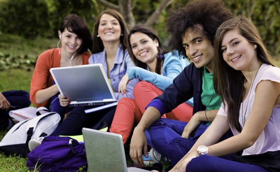 Explorar a redação colaborativa e criativa com ferramentas TIC