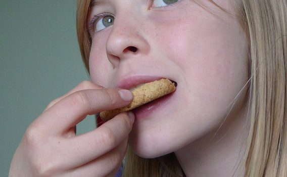 Sabe como a língua diferencia o sabor doce do amargo?