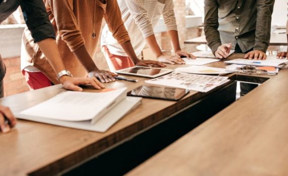 Influências externas na gestão de projetos