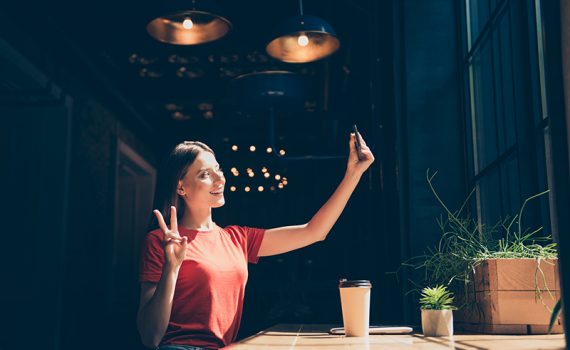 Debate: falsos gurus na internet. Como eles influenciam a saúde?