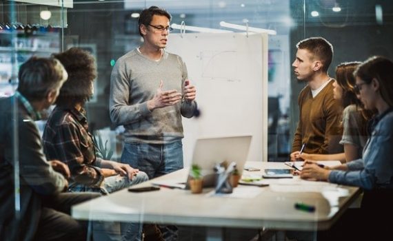 Quais mudanças têm ocorrido na área dos Recursos Humanos?