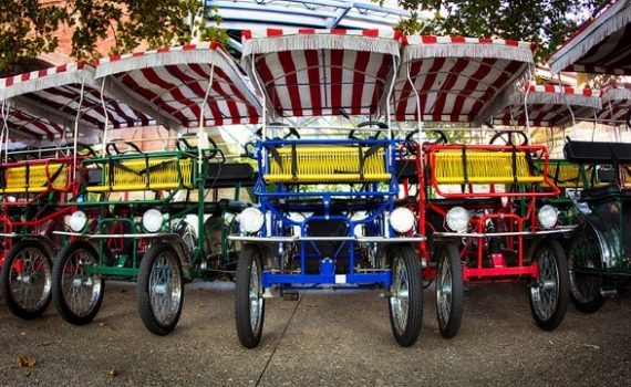 Solidariedade na forma de triciclos para idosos