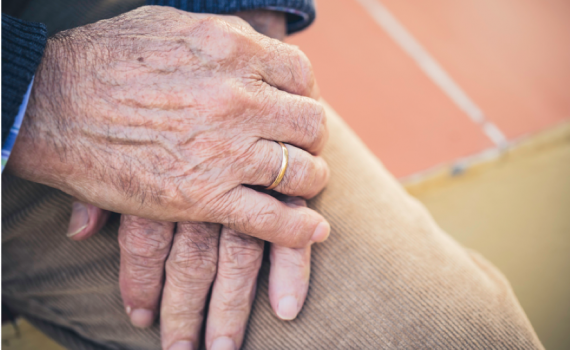 Efeitos da mudança de horário em idosos isolados