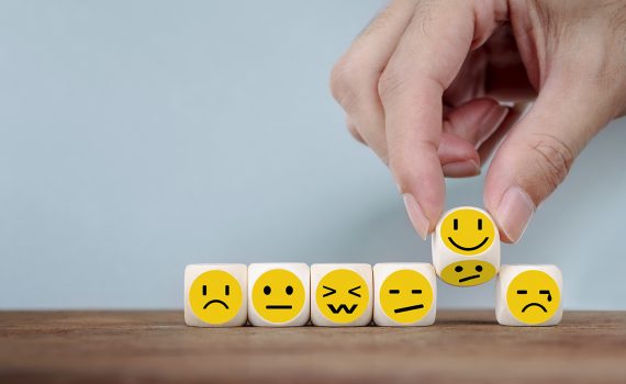 Opiniões: buscar a felicidade em tempos de crise