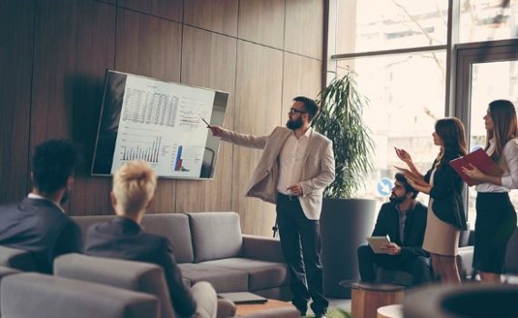 Em que consistem os sistemas ERP?