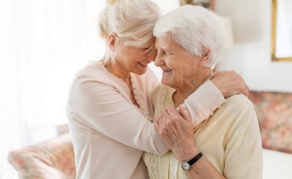 A luta para tornar os idosos visíveis