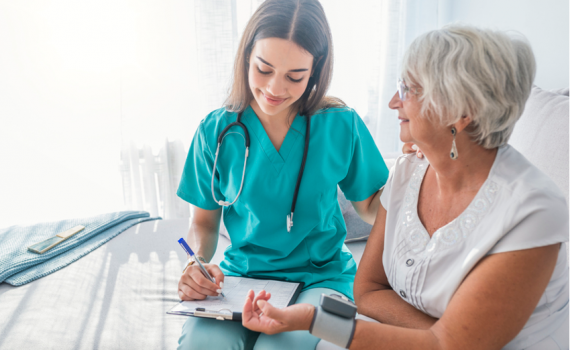 Debate sobre o quadro de funcionários necessário em lares de idosos