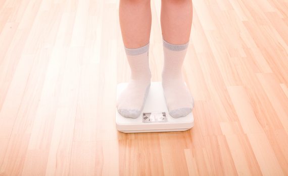 Aumenta o bullying em crianças com obesidade durante o confinamento