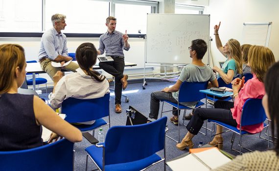 Como desenvolver o pensamento crítico construtivo