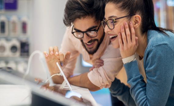 Carregamento de dispositivos portáteis com calor da pele 