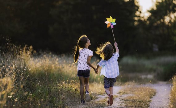 Brinquedos e brincadeiras estimulam o desenvolvimento emocional das crianças