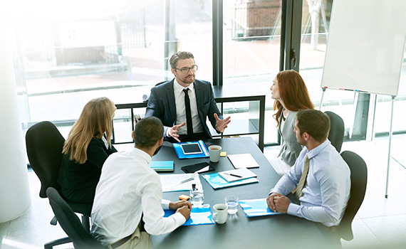 Descubra a importância da comunicação empresarial e como alcançar a eficácia