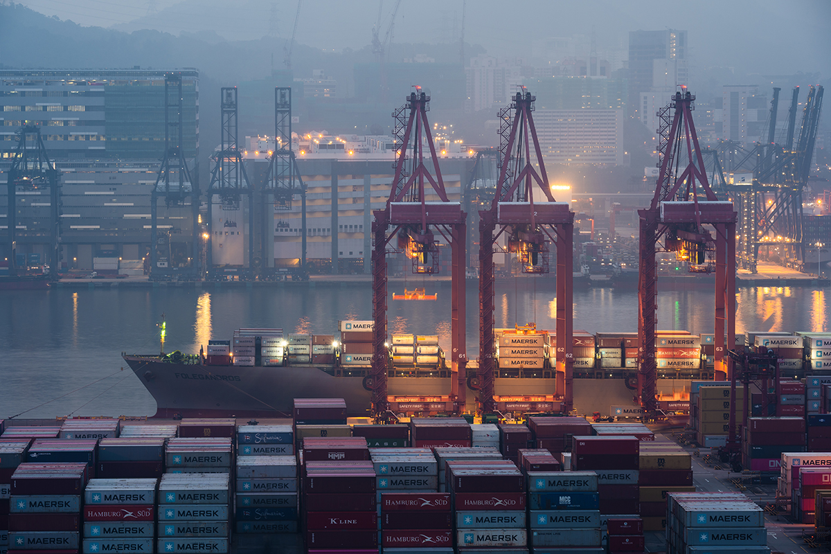 cranes-loading-containers-at-a-port