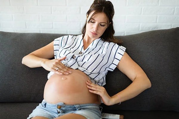 A crise da mortalidade materna: causas, desafios e soluções