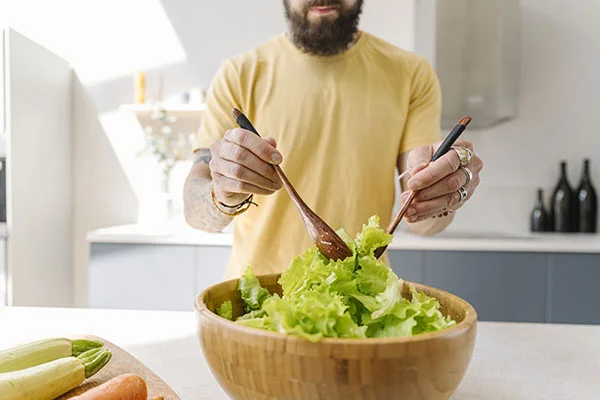 Consequências das dietas restritivas na saúde mental de homens e pessoas com excesso de peso