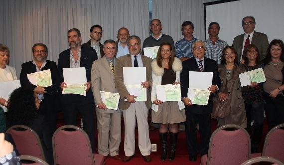Abuelos emprendedores: Cuando en un país deciden aprovechar la experiencia.