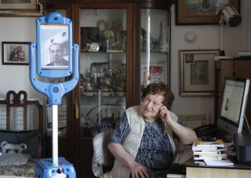 Giraffa, el robot y asistente personal para ancianos.