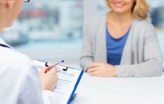 El estreñimiento podría estar relacionado al daño renal