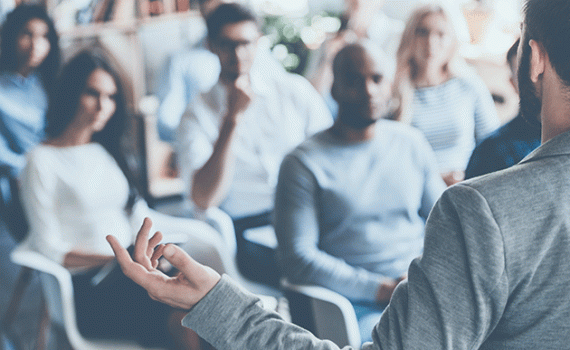 Tutores de FUNIBER realizan certificación para validar sus competencias en dirección de proyectos