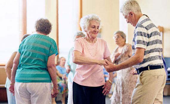 Actividad física puede proteger el cerebro de los pacientes con Alzheimer