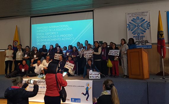 Un encuentro debate acerca del papel del deporte en el envejecimiento saludable