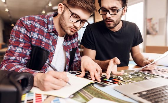 Cómo encontrar clientes para proyectos de diseño