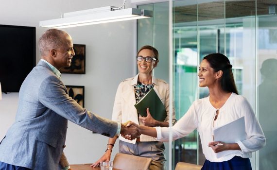 Ventajas de las alianzas internacionales en el mundo empresarial