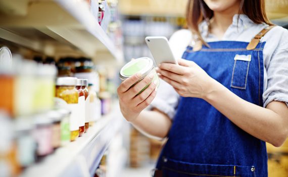 Un lector de etiquetas ayudaría a prevenir la intoxicación alimentaria