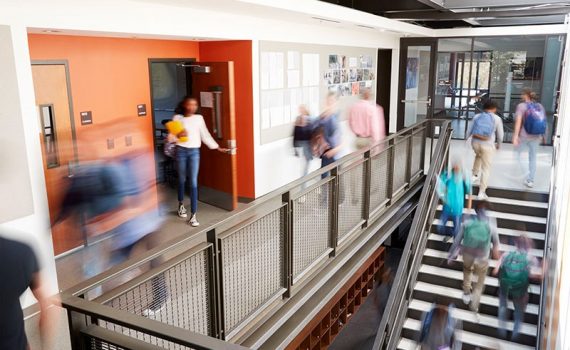 Self-study o cómo los formadores de docentes analizan sus propias prácticas