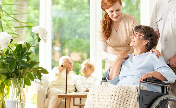 La atención a los ancianos recibe un impulso en Madrid