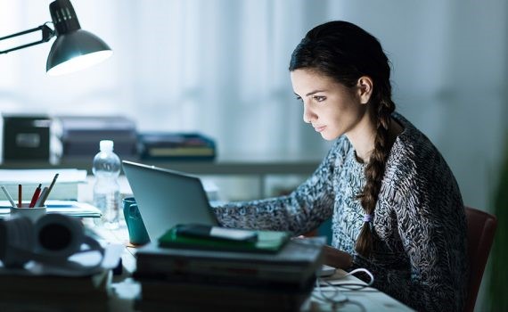 Prepara el espacio para estudiar en casa