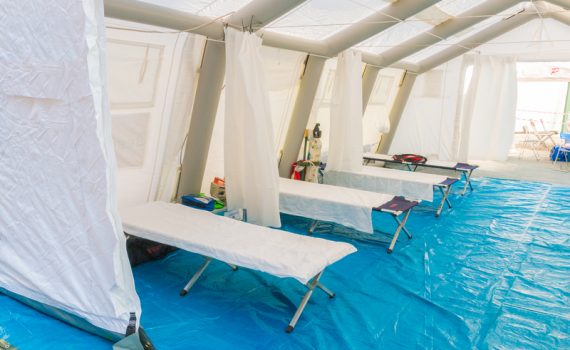 Edificios reconvertidos en hospitales para frenar al coronavirus