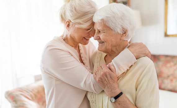 La lucha por visibilizar a los adultos mayores