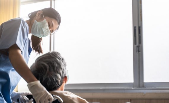 Características comunes de los adultos mayores hospitalizados por coronavirus