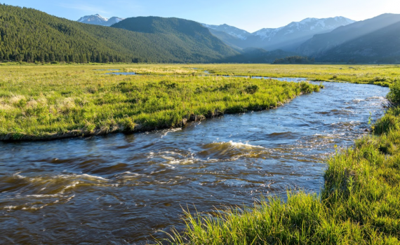 Investigación sobre energía hidroeléctrica sostenible