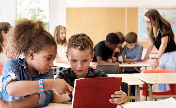 Añadir juegos al plan de estudios beneficiará a los alumnos