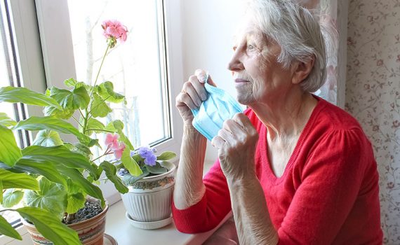 Los adultos mayores son silenciados con la pandemia