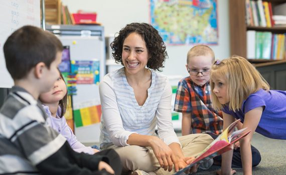 Las relaciones positivas fomentan el aprendizaje y el descubrimiento en las escuelas