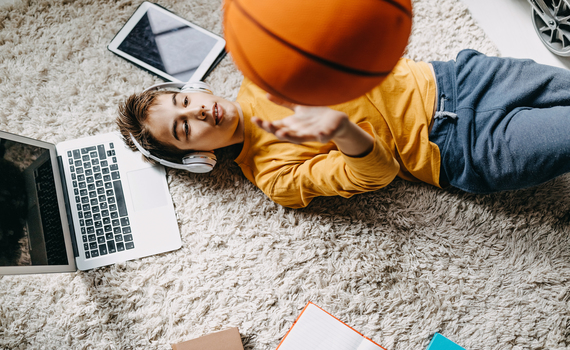 Conexión entre la práctica de deporte y el rendimiento académico