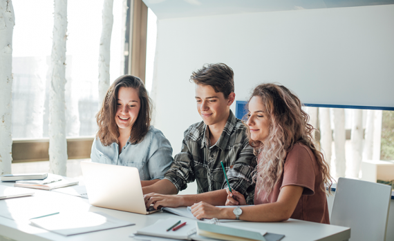 Contenidos audiovisuales para los alumnos en el aula